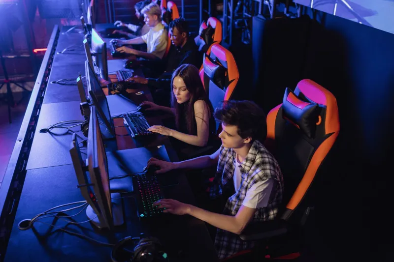 Avant l'esport, il y avait eux : les forums de joueurs français qui ont tout inventé